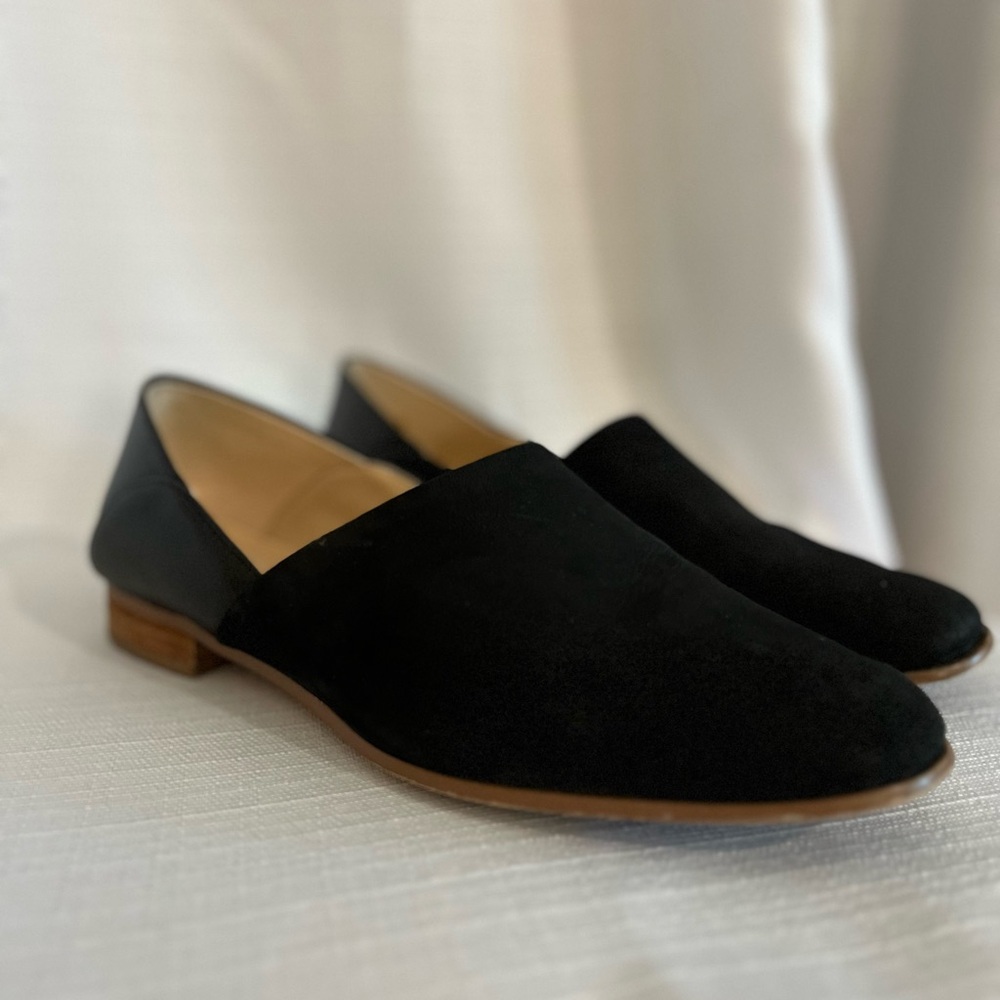 Clarks Women’s Black Suede Loafers Size 10
